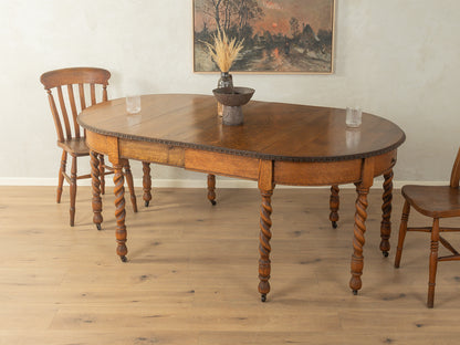 Victorian dining table, circa 1840