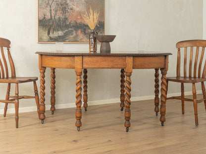 Victorian dining table, circa 1840