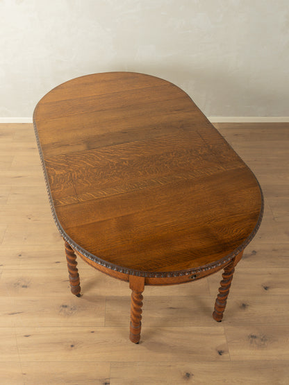 Victorian dining table, circa 1840