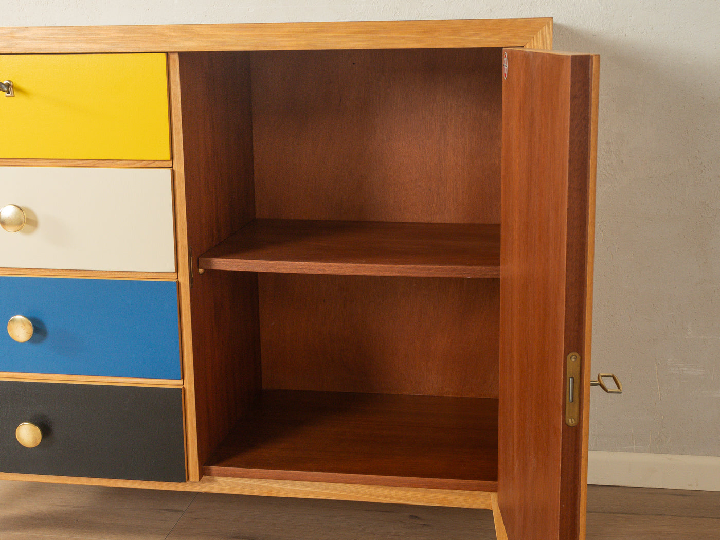 1950s chest of drawers, Musterring