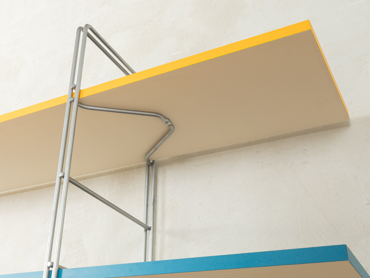 GUIDE Regal, Niels Gammelgaard