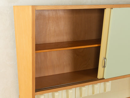 Zauberhafter Küchenschrank