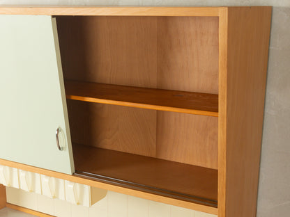 Zauberhafter Küchenschrank