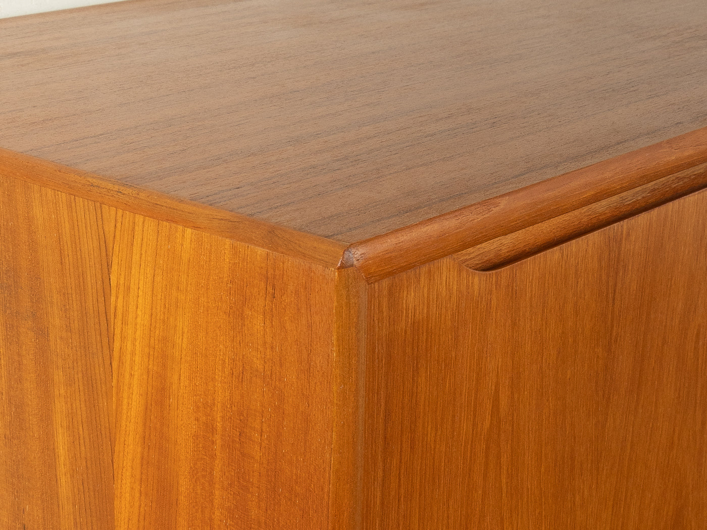 1960er Jahre TV-Kommode