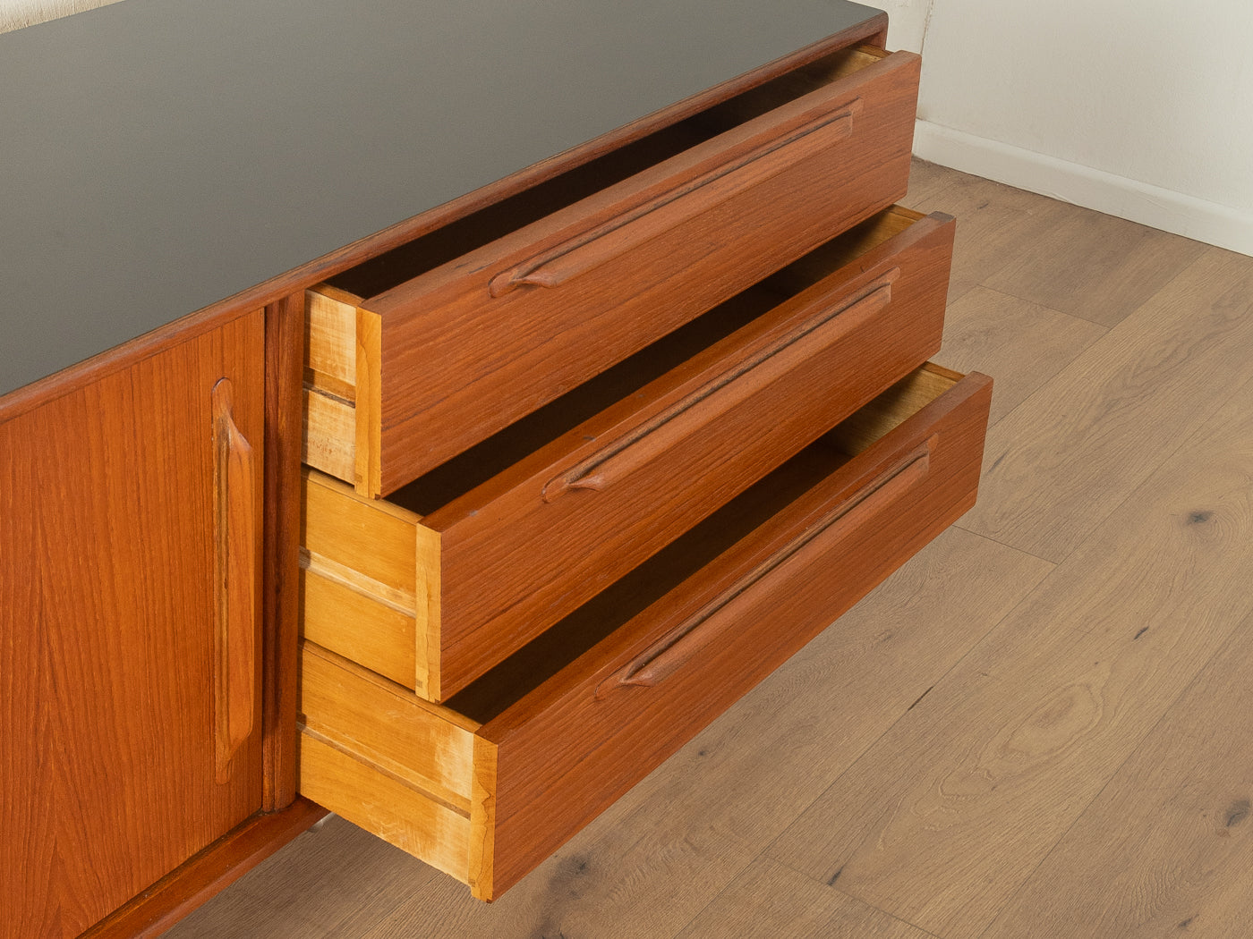 Einzigartiges Sideboard, Heinrich Riestenpatt