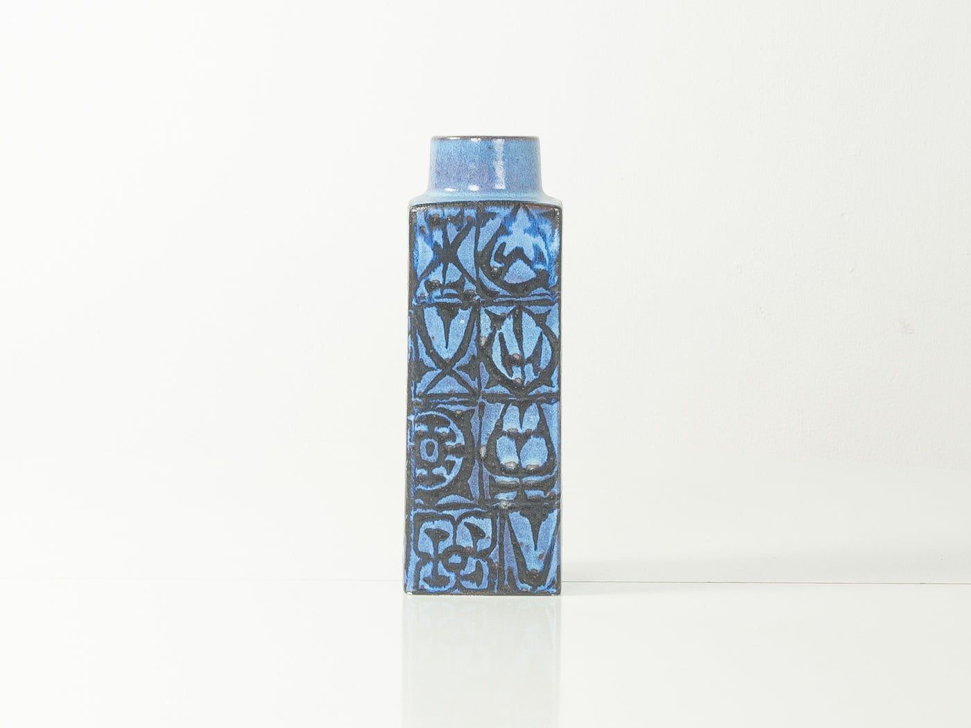Buy Royal Copenhagen Baca Vase Nils Thorsson | MCF Select
