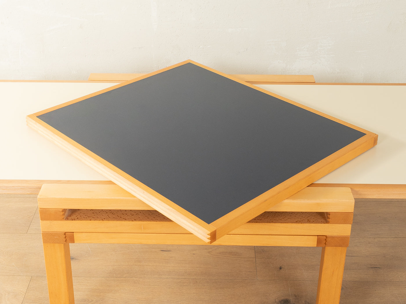 HEXA Couchtisch, Bernard Vuarnesson, Bellato