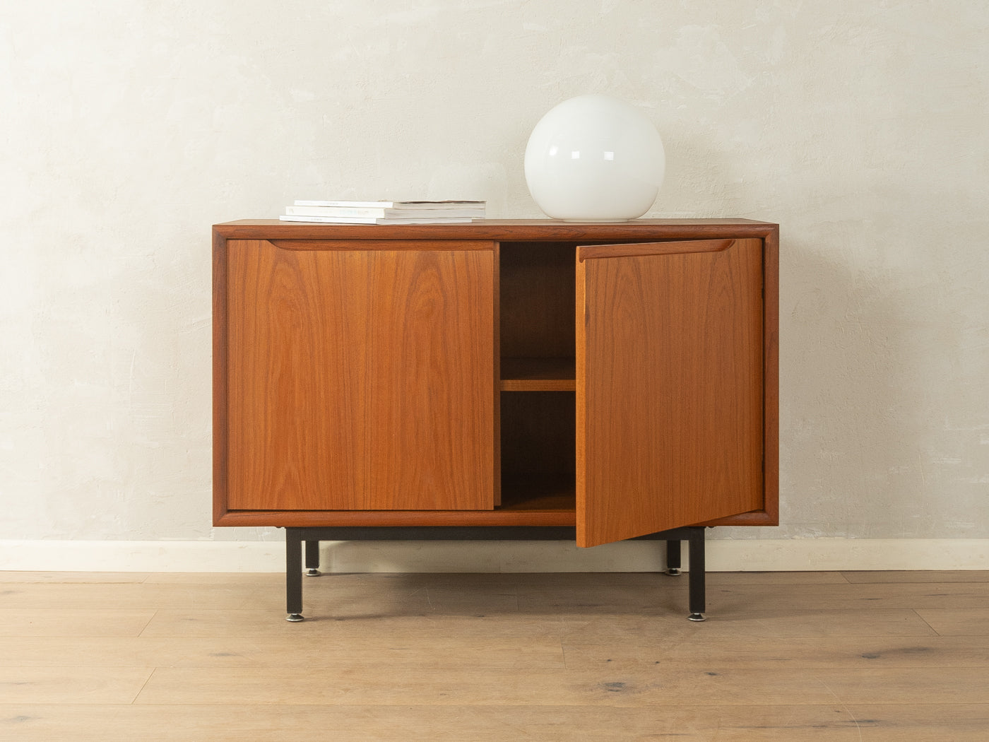 1960s chest of drawers