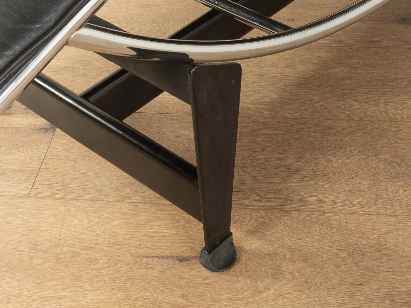 LC4 Chaiselongue, Le Corbusier, Cassina