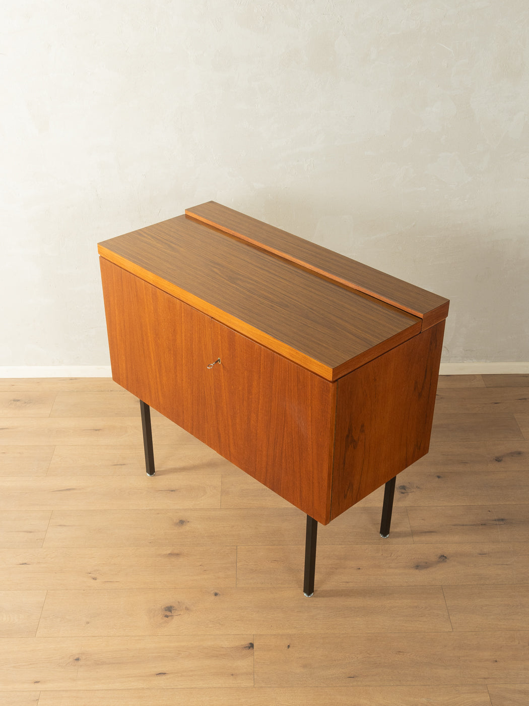 Exclusive home bar