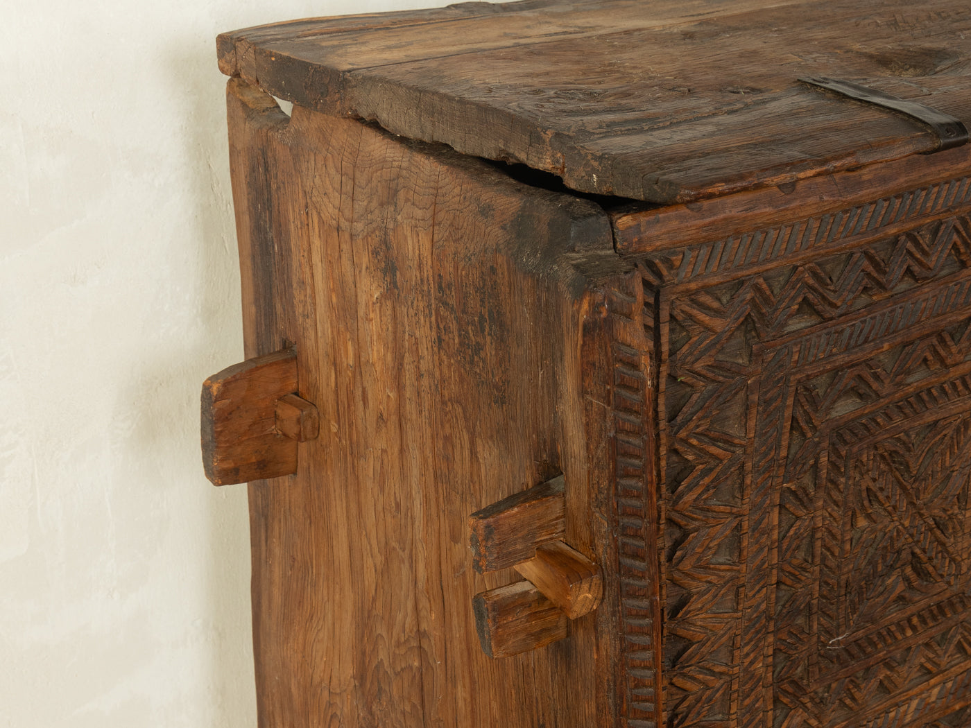 Antike turkmenische Hochzeitstruhe - Bild 6