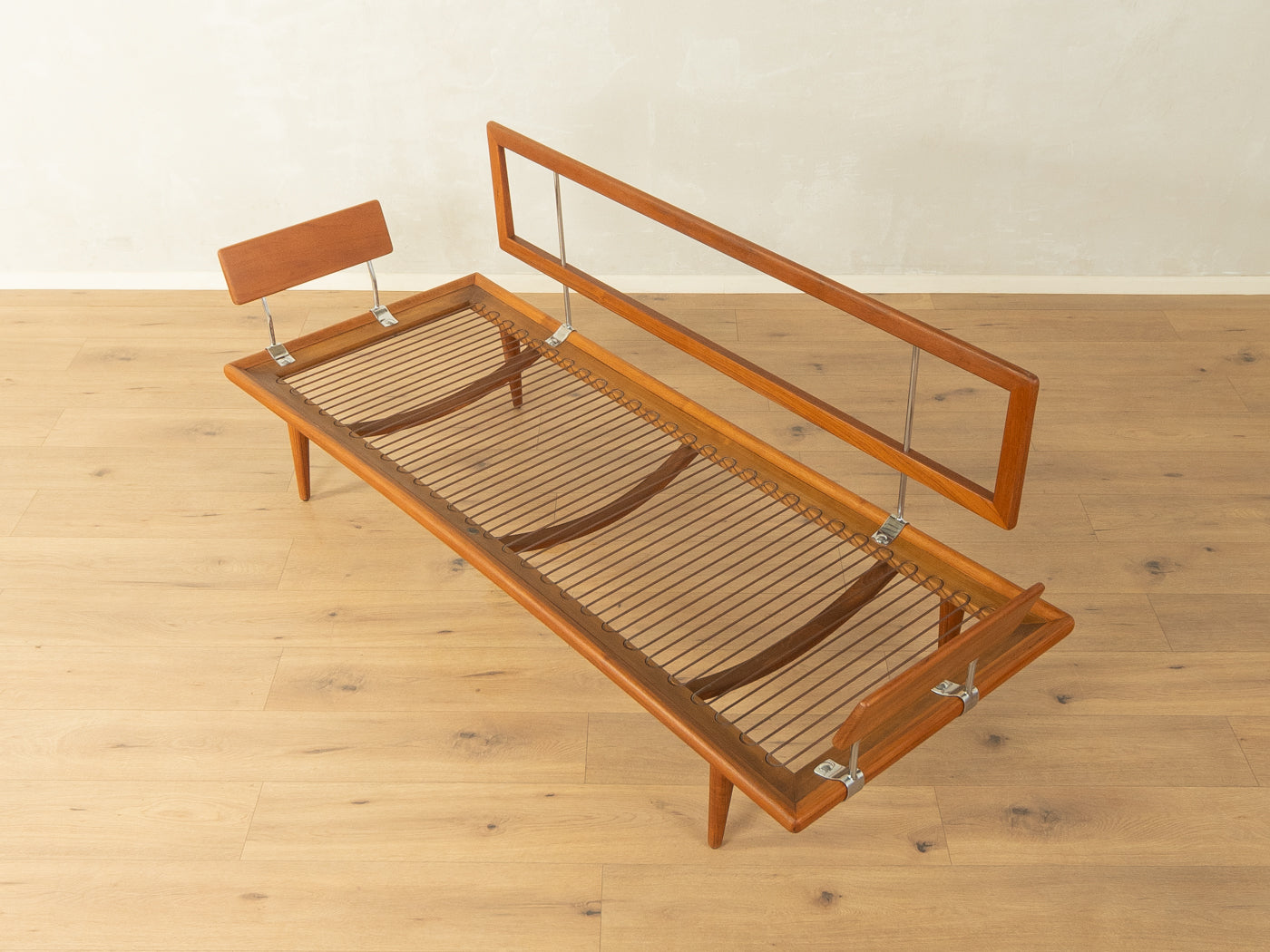 Minerva Sofa, Peter Hvidt, France & Daverkosen