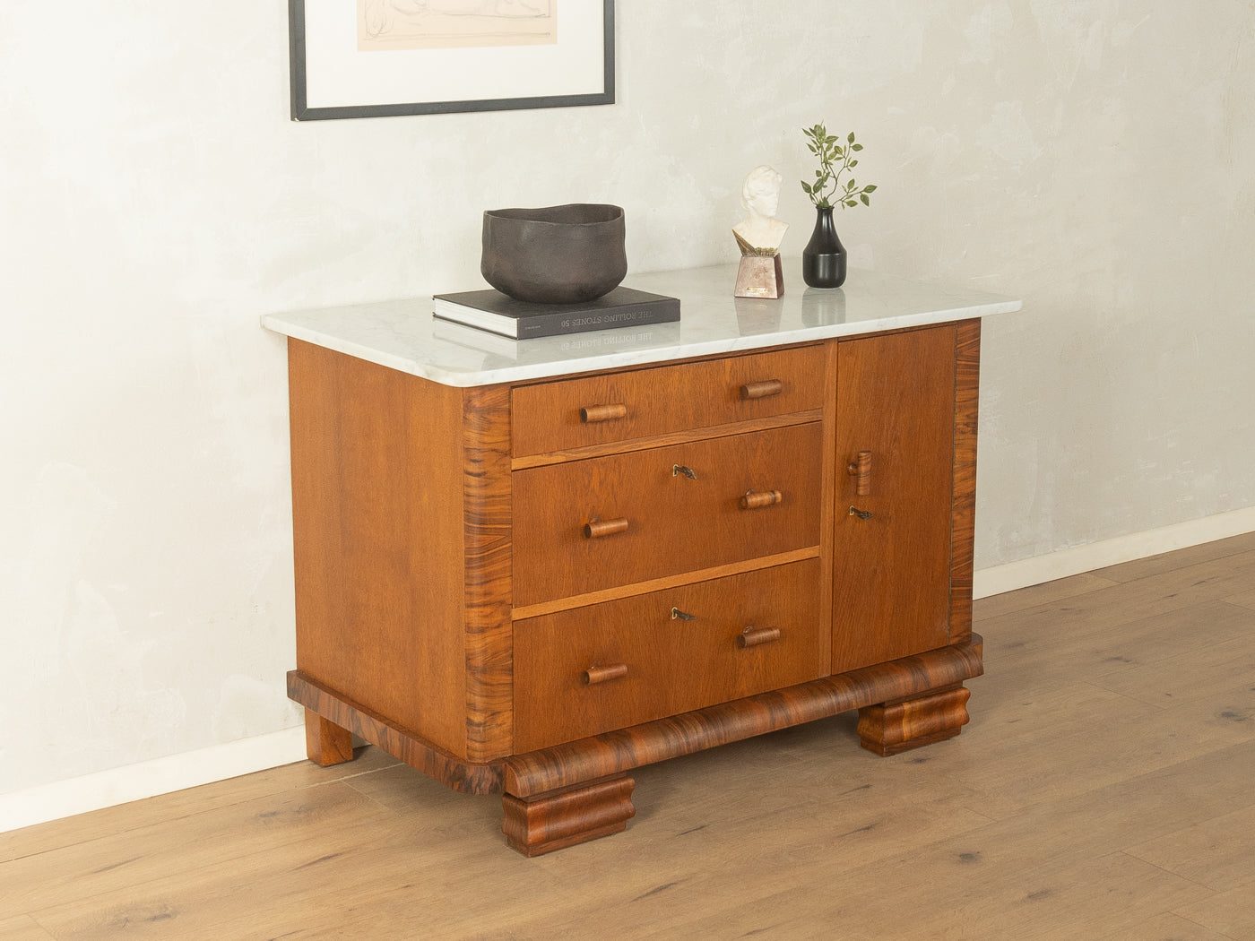 1920s Art Deco chest of drawer
