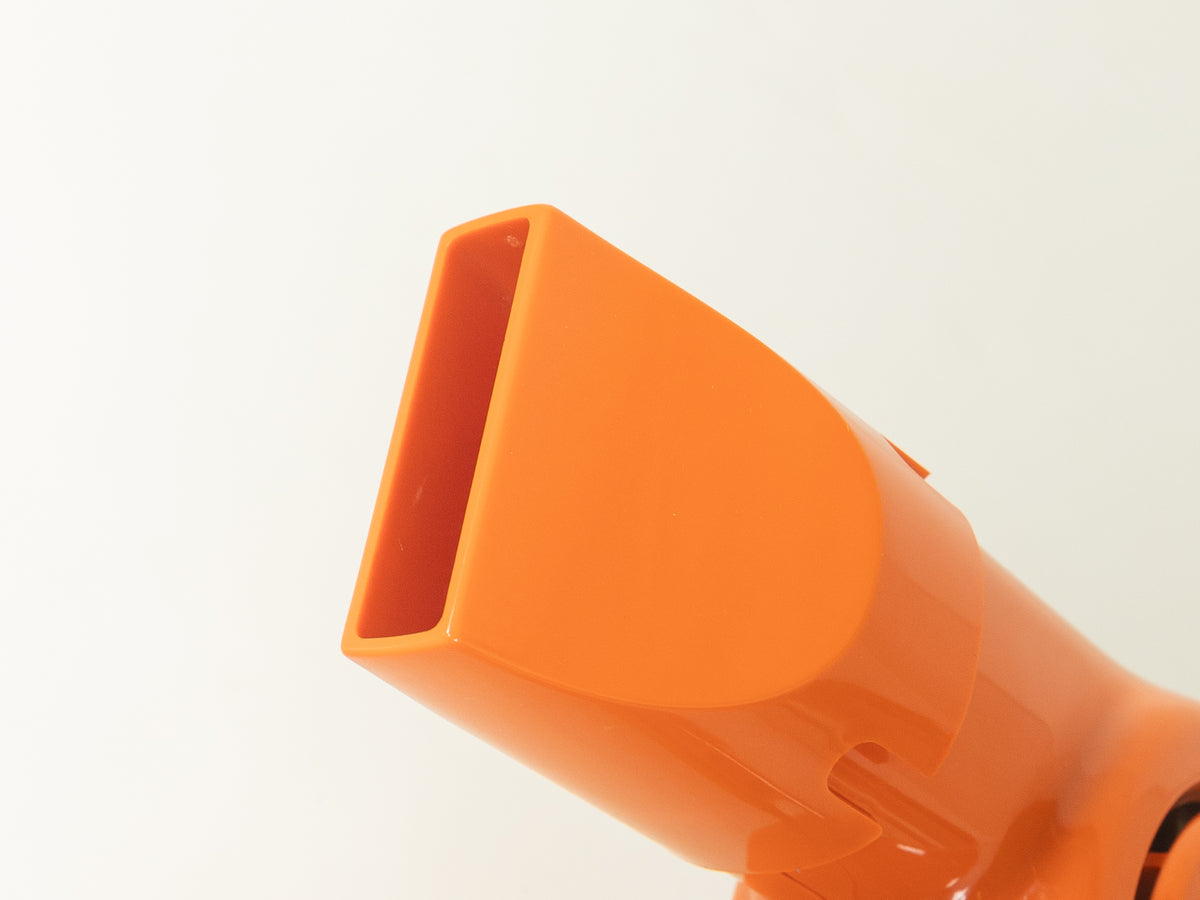Braun HLD 6 hair dryer, space-age blow dryer