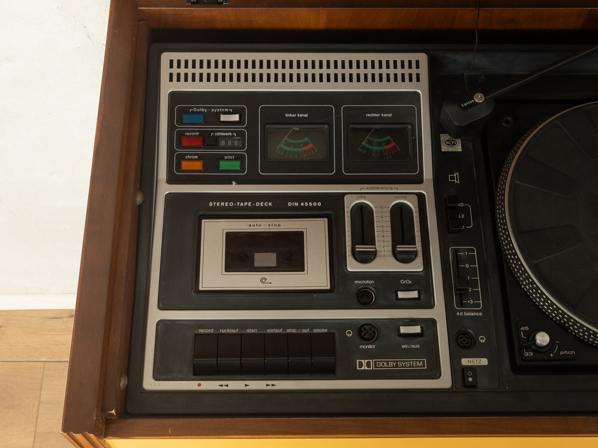 Space Age Rosita music cabinet, Dual turntable