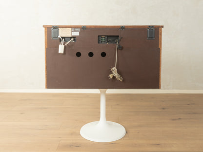 Space Age Rosita music cabinet, Dual turntable