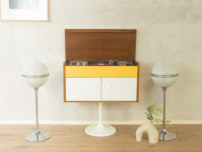 Space Age Rosita music cabinet, Dual turntable