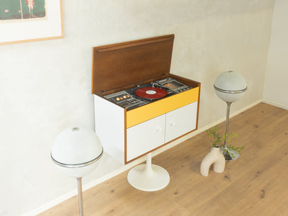 Space Age Rosita music cabinet, Dual turntable