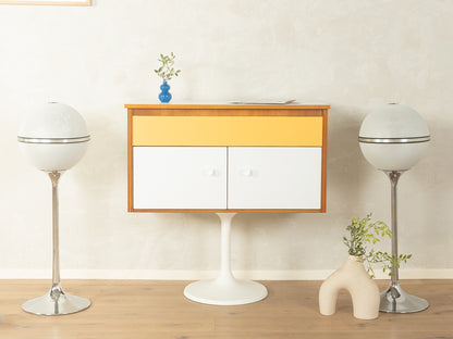 Space Age Rosita music cabinet, Dual turntable