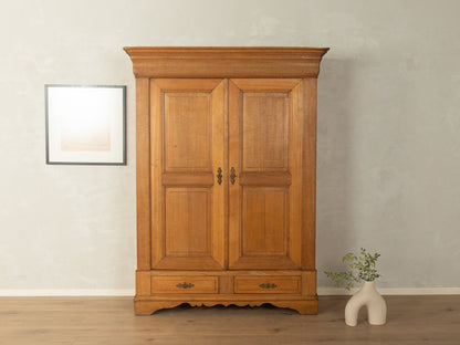 Antiker Kleiderschrank aus Eichenholz - Bild 2