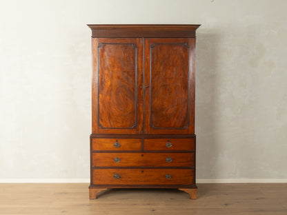 Kleiderschrank im Viktorianischer-Stil - Bild 4
