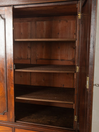 Kleiderschrank im Viktorianischer-Stil - Bild 7