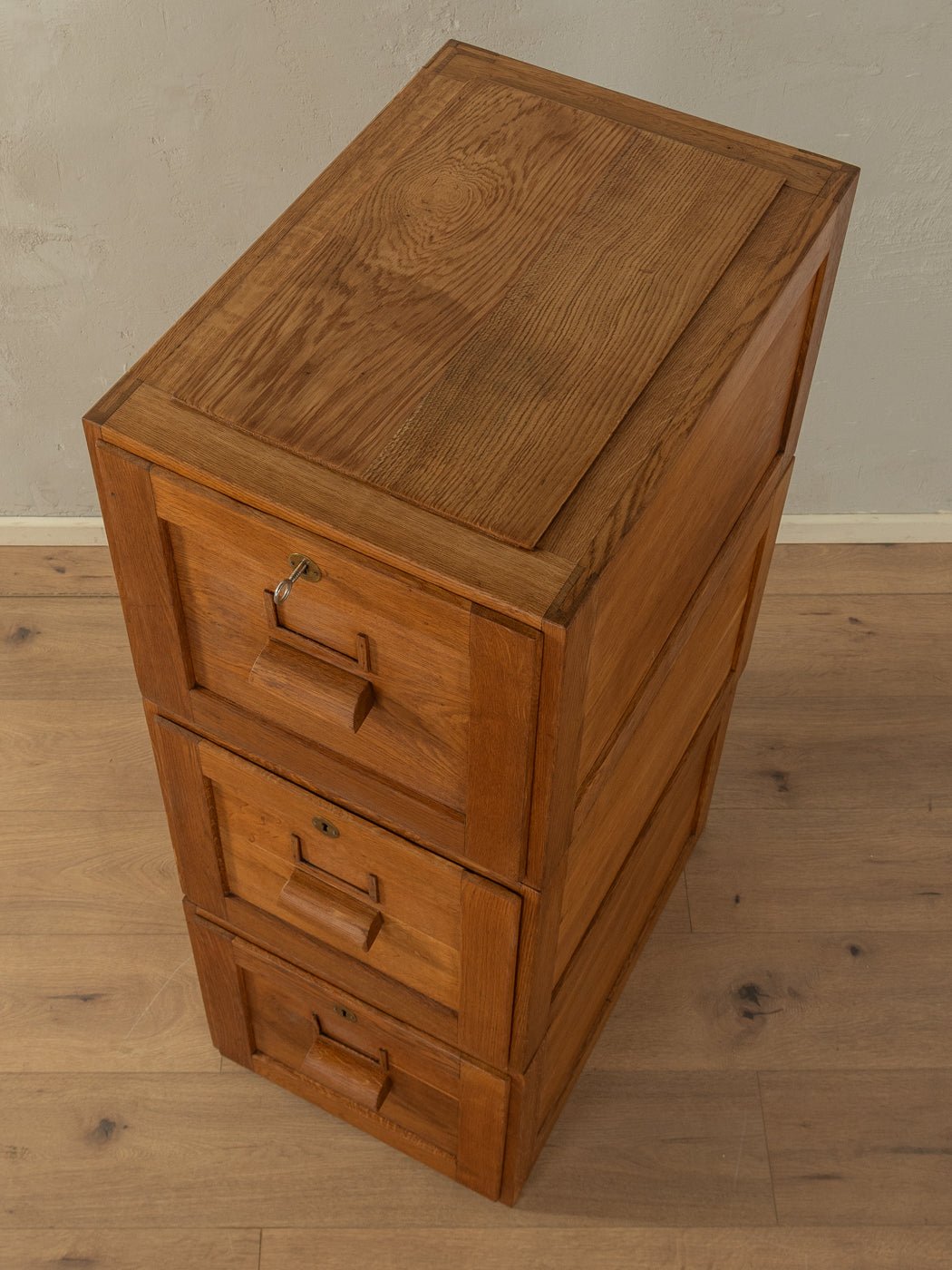 1920er Jahre Aktenschrank - Mid Century Friends - Vintage - Retro - Mid Century