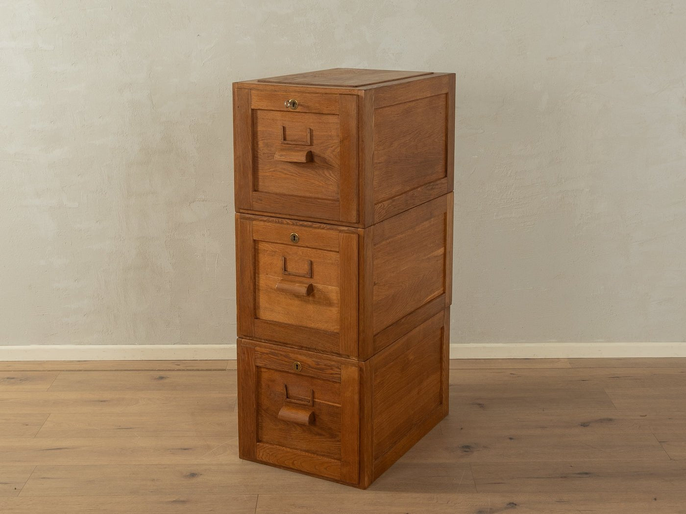1920er Jahre Aktenschrank - Mid Century Friends - Vintage - Retro - Mid Century