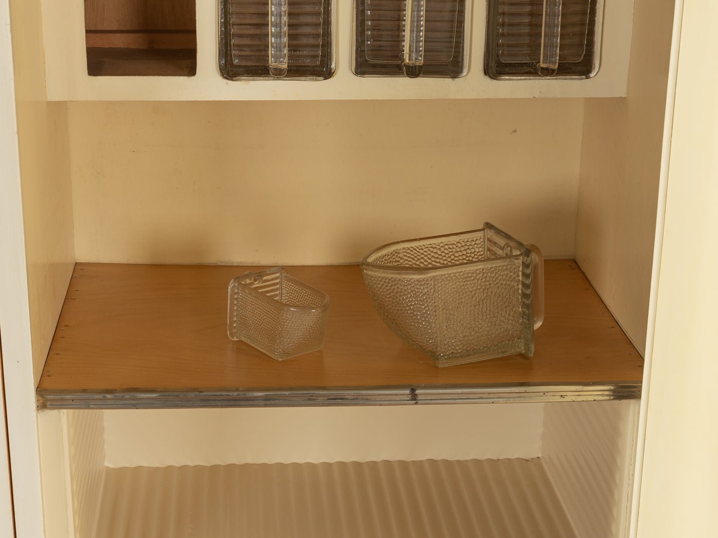 1950er Jahre Küchenschrank, Art déco Stil - Mid Century Friends - Vintage - Retro - Mid Century