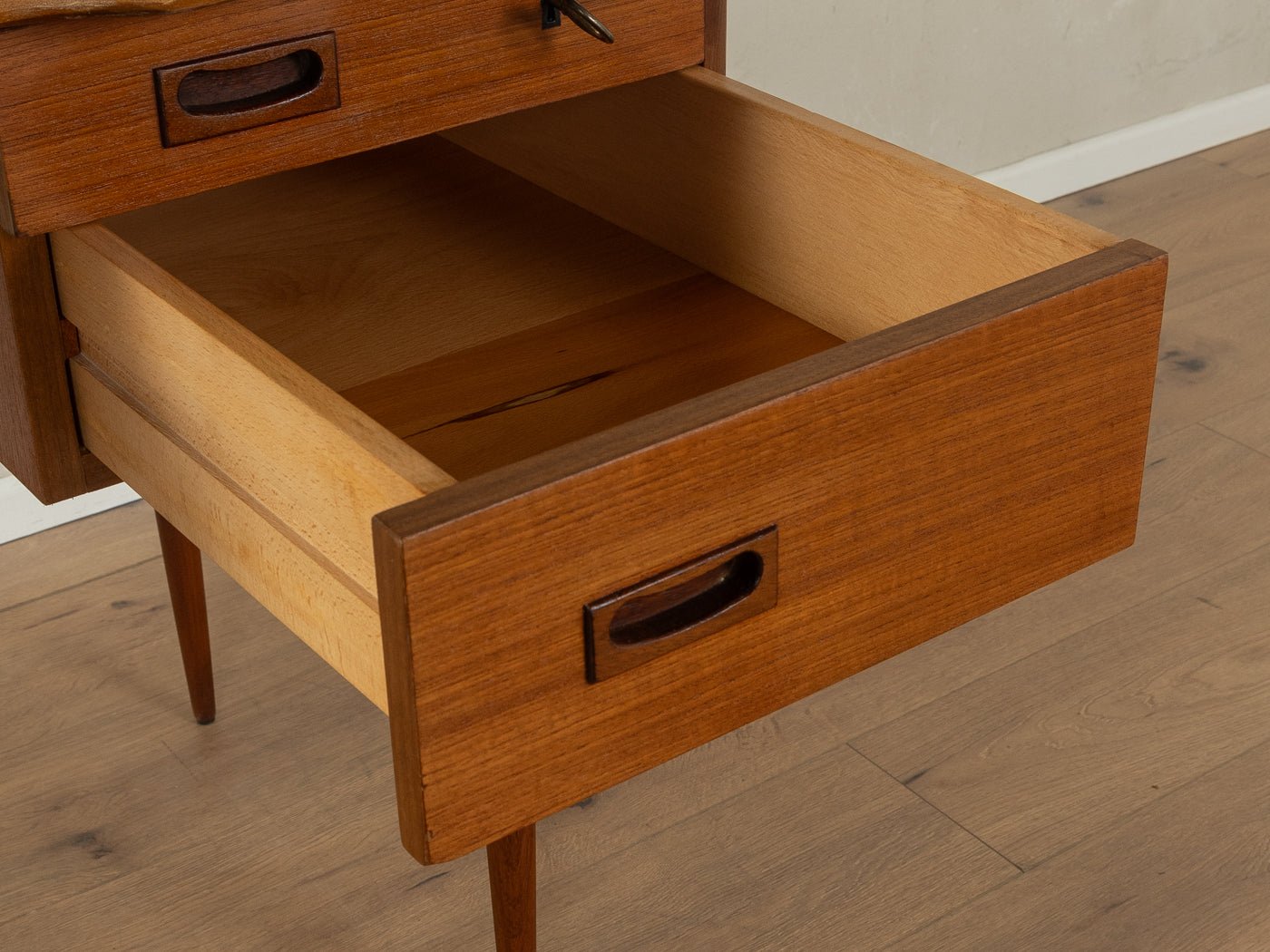 1950er Jahre Schreibtisch, Musterring - Mid Century Friends - Vintage - Retro - Mid Century