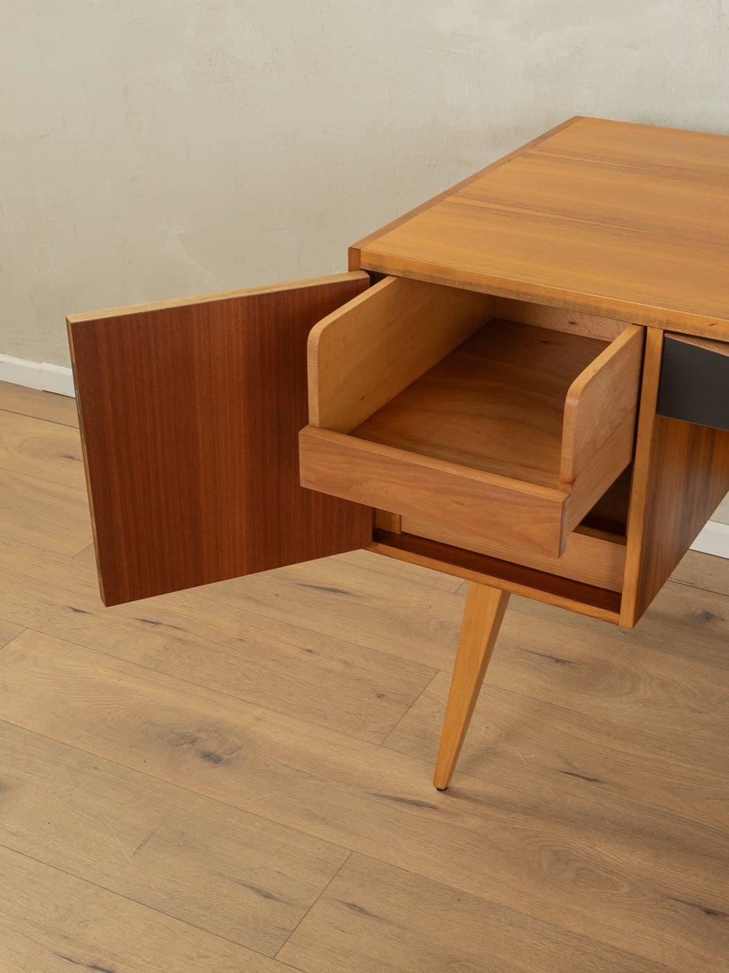 1950er Jahre Schreibtisch - Mid Century Friends - Vintage - Retro - Mid Century