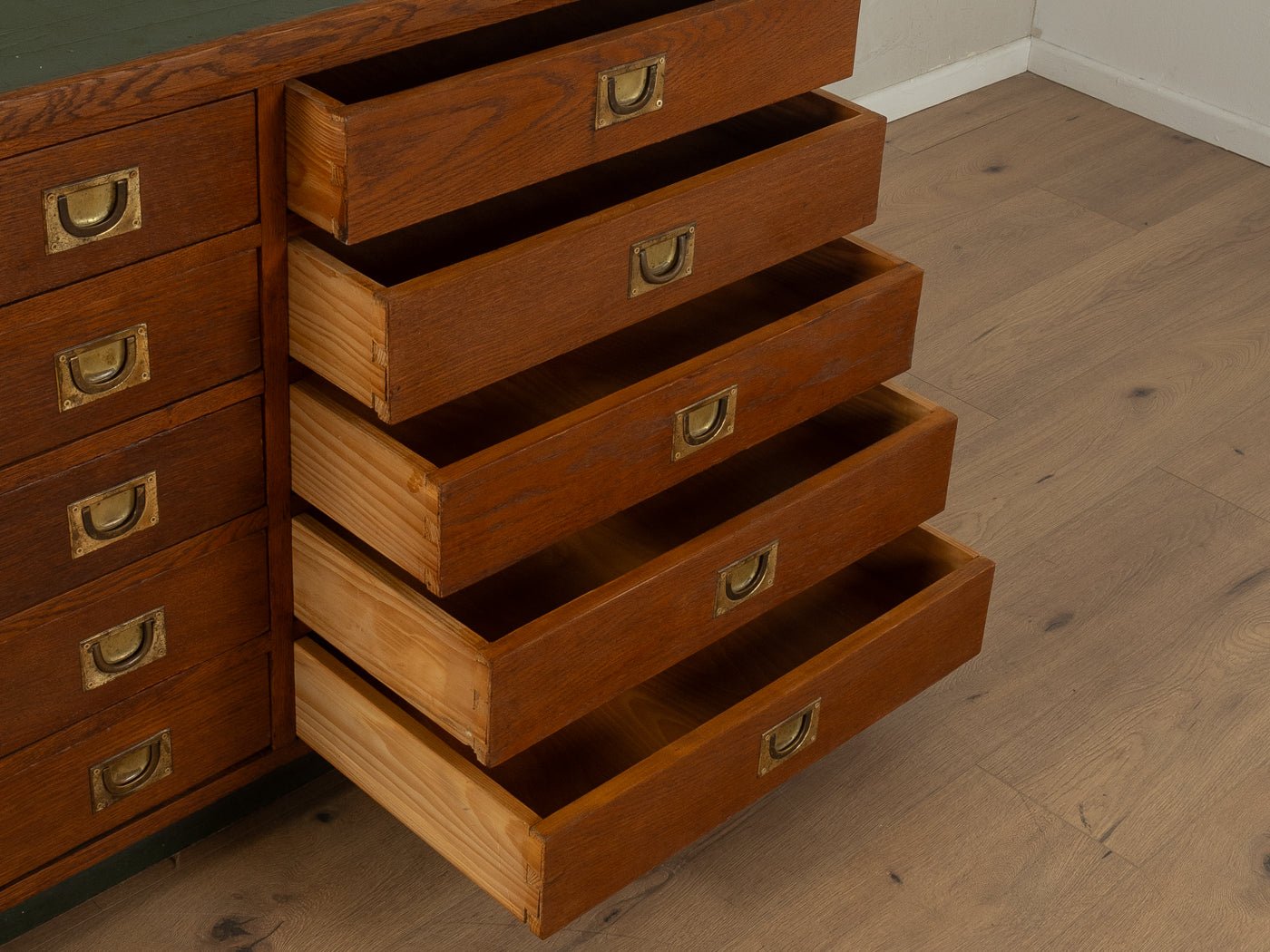 1950er Jahre Schubladenschrank - Mid Century Friends - Vintage - Retro - Mid Century