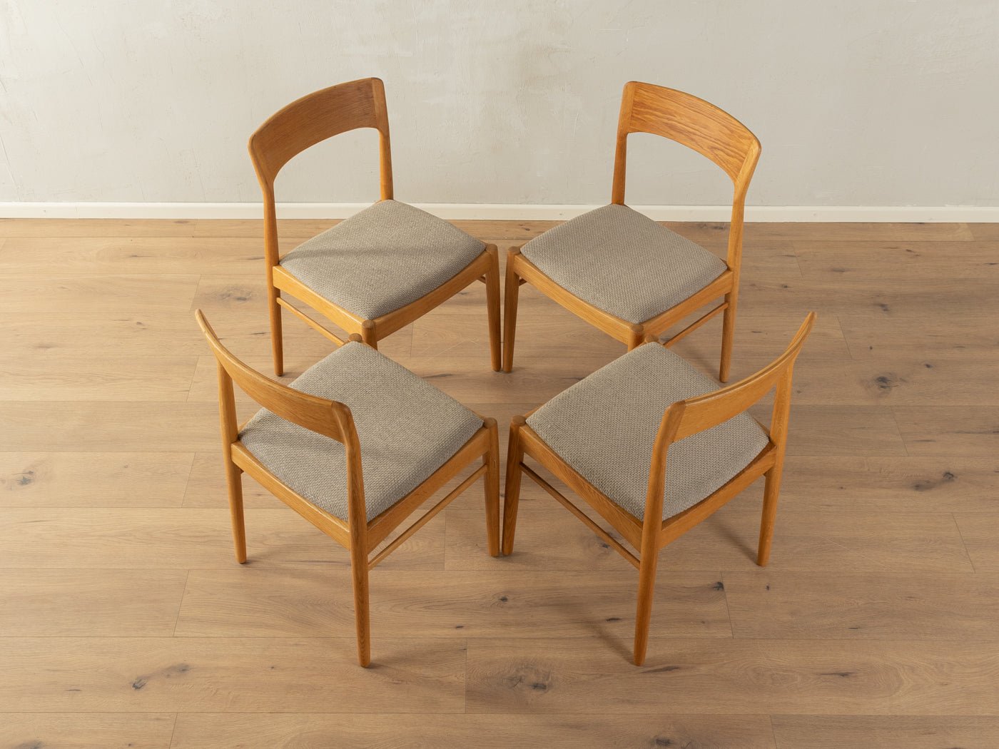 1960er Jahre Esszimmerstühle, Henning Kjærnulf - Mid Century Friends - Vintage - Retro - Mid Century