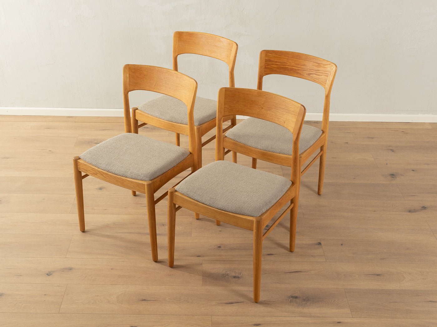 1960er Jahre Esszimmerstühle, Henning Kjærnulf - Mid Century Friends - Vintage - Retro - Mid Century