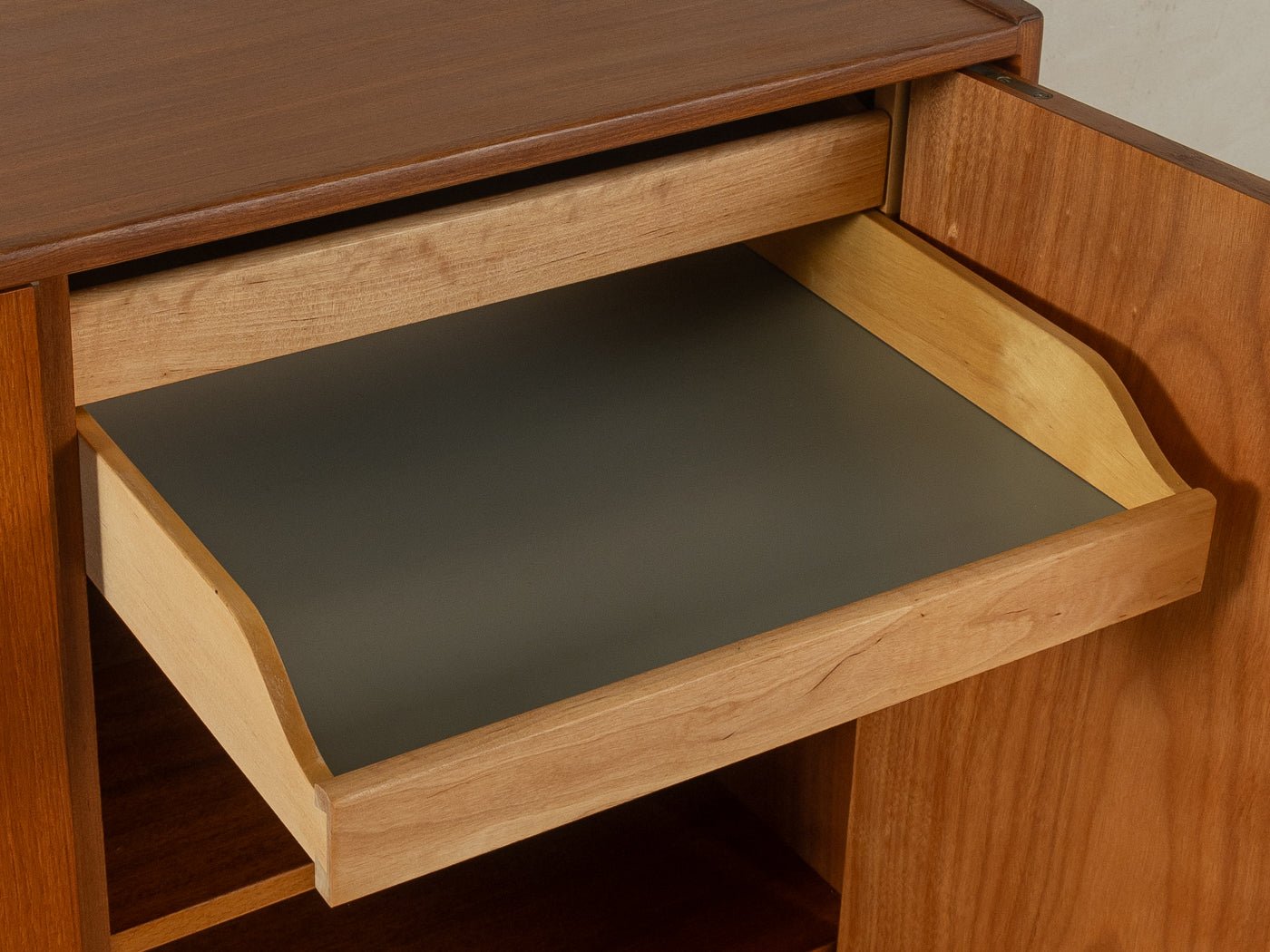 1960er Jahre Highboard - Mid Century Friends - Vintage - Retro - Mid Century