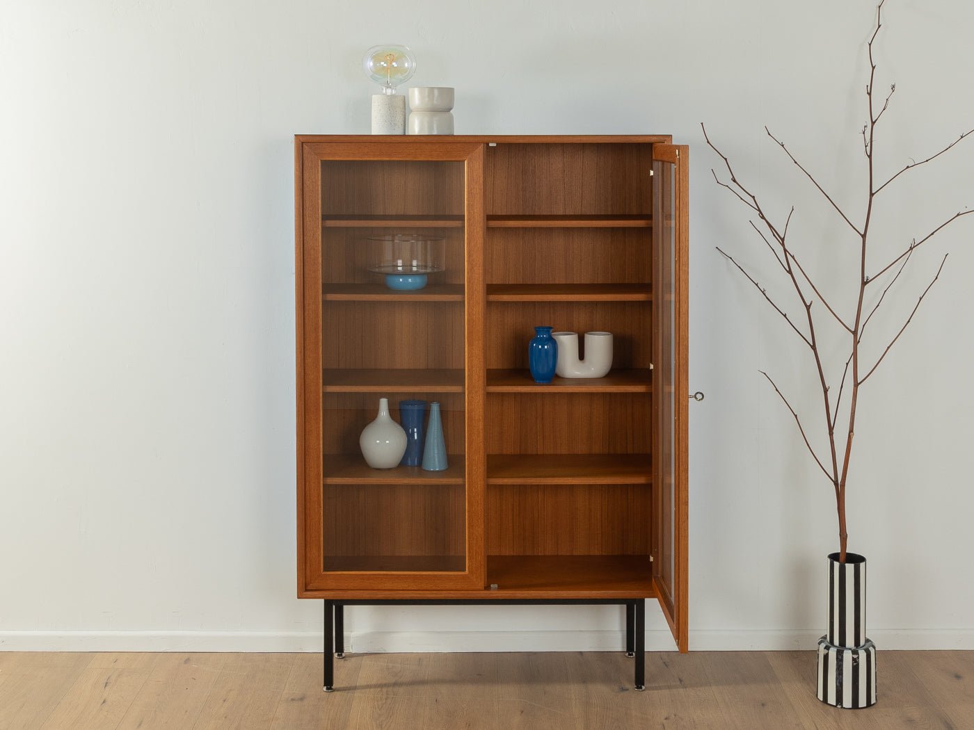 1960er Jahre Vitrine, WK Möbel - Mid Century Friends - Vintage - Retro - Mid Century