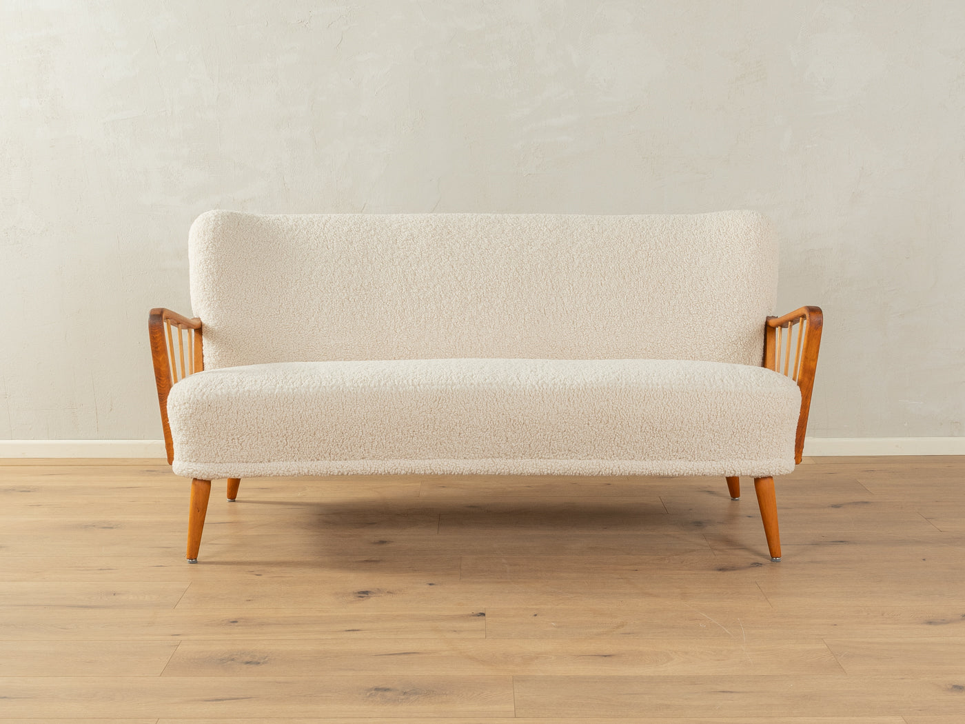 Enchanting cocktail sofa