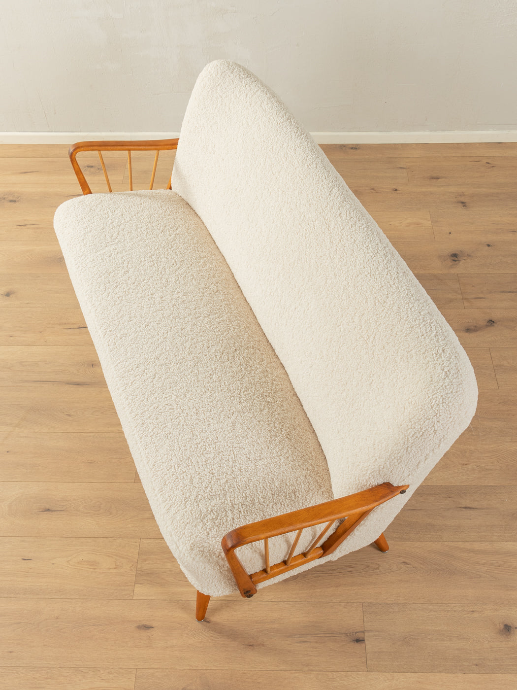 Zauberhaftes Cocktailsofa