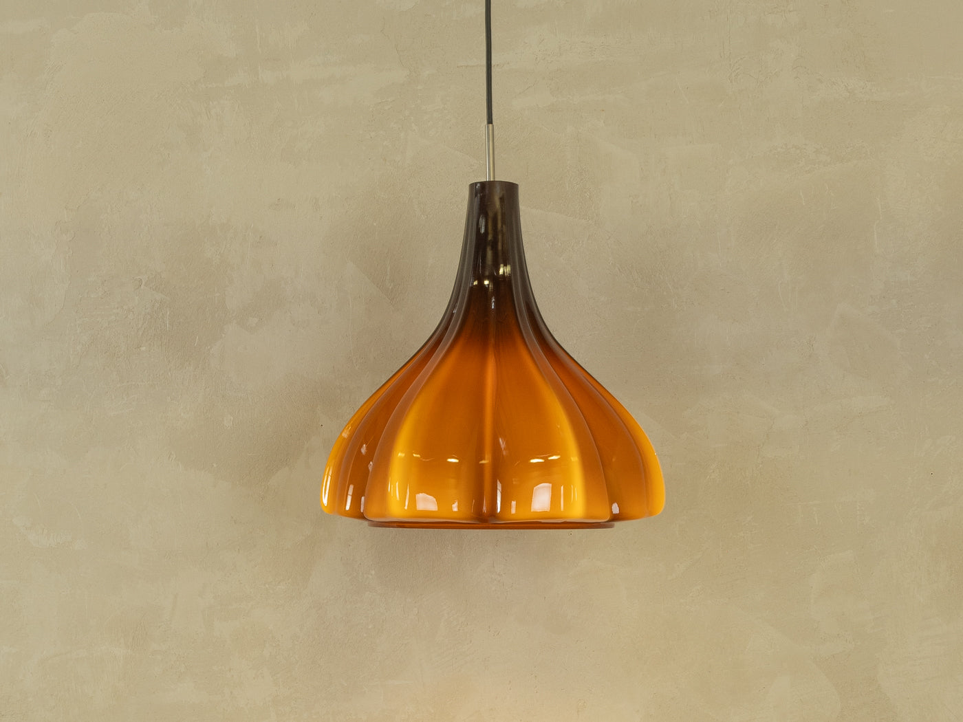 1970er Jahre Blumenförmige Deckenlampe, Peill & Putzler