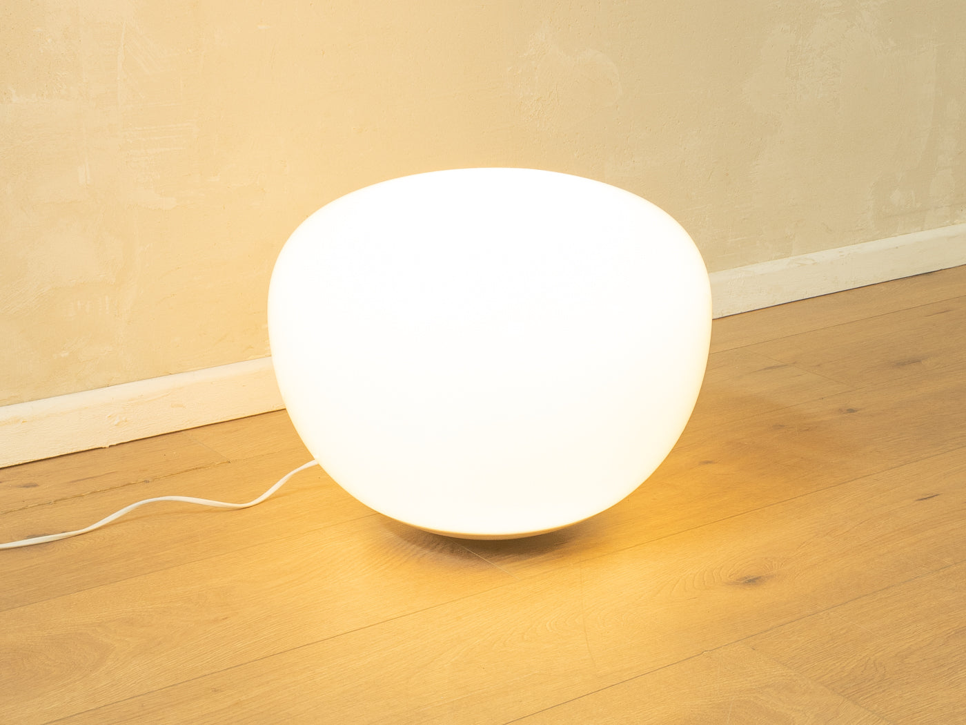 Jonisk Bodenlampe IKEA, Carl Öjerstam