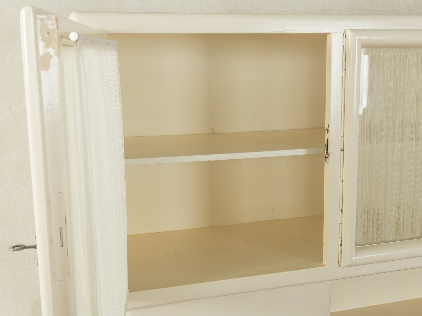 Art Déco Küchenschrank