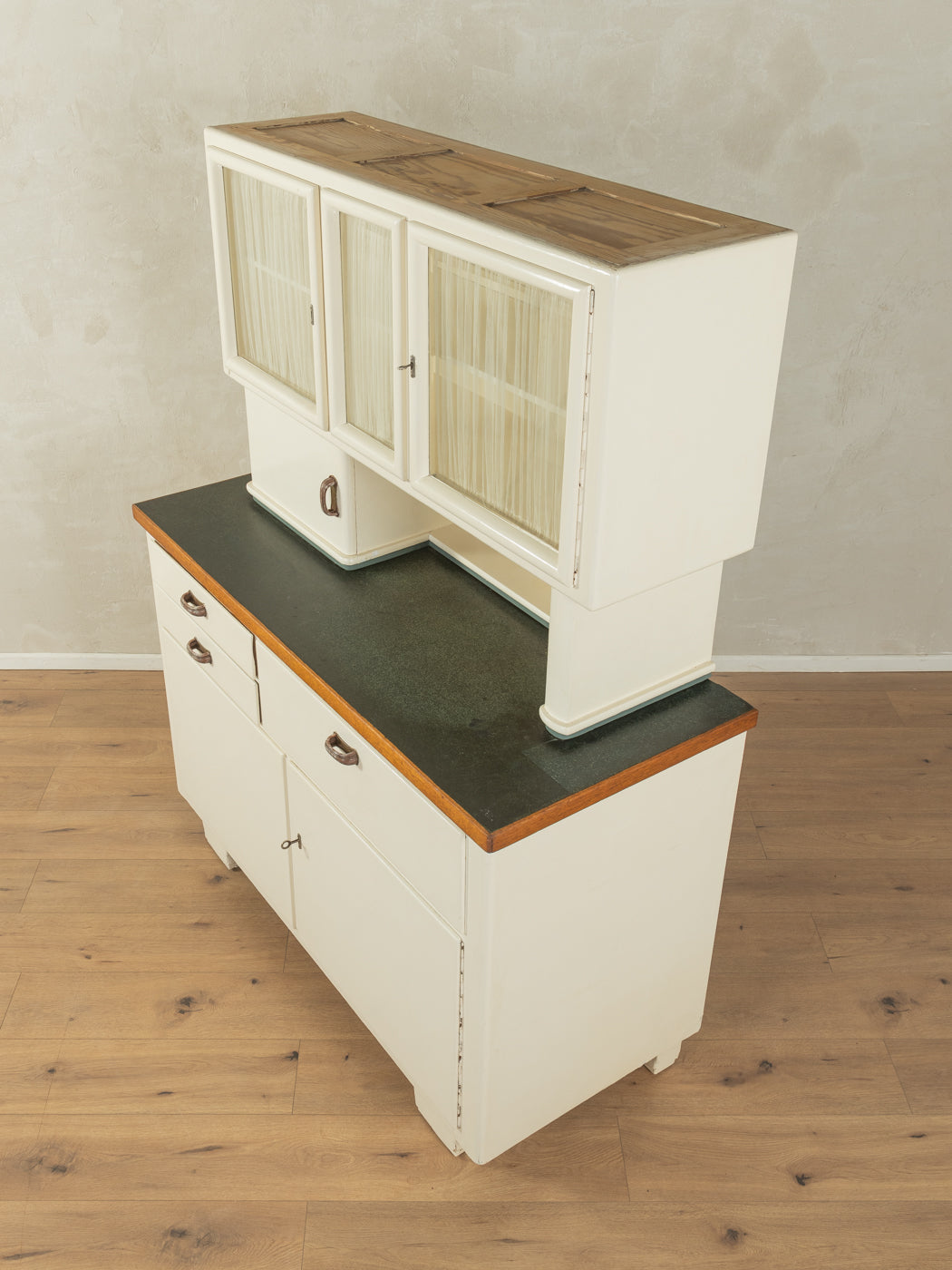 Art Déco Küchenschrank