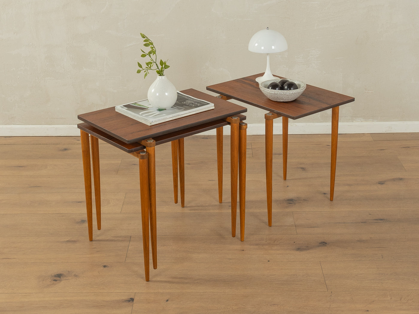 1960er Jahre Nesting tables, Opal Möbel