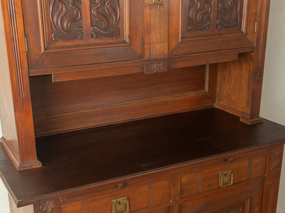 Art nouveau showcase
