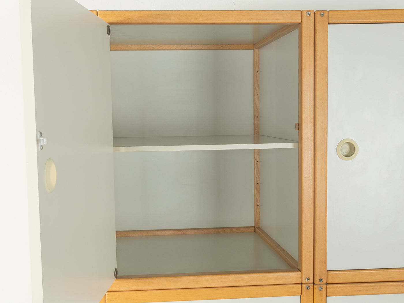 Flötotto wardrobe