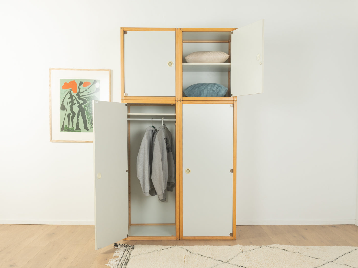 Flötotto wardrobe
