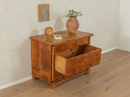 1830s Biedermeier chest of drawers
