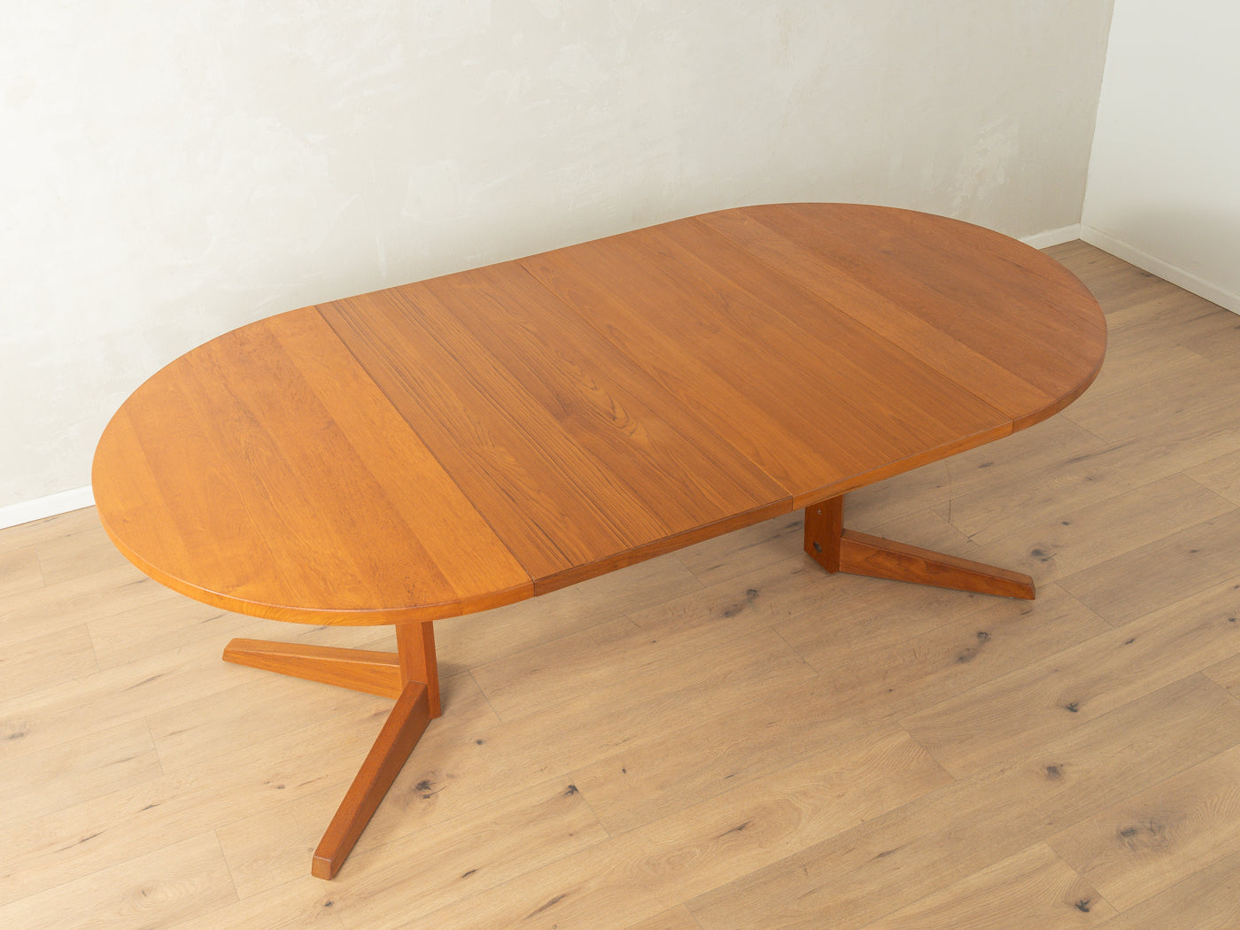 1960s dining table, CJ Rosengaarden – MCF Select