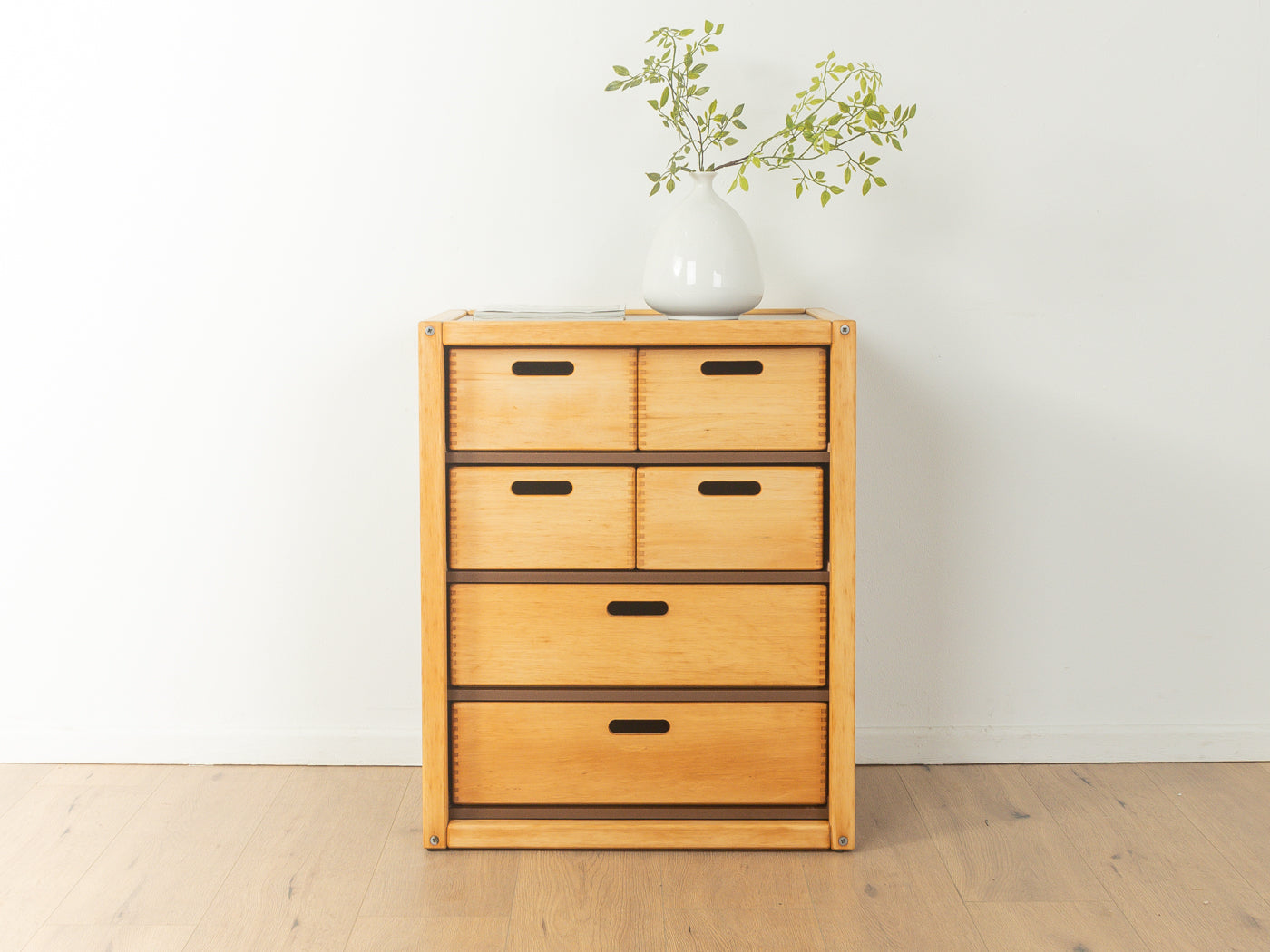 Flötotto chest of drawers