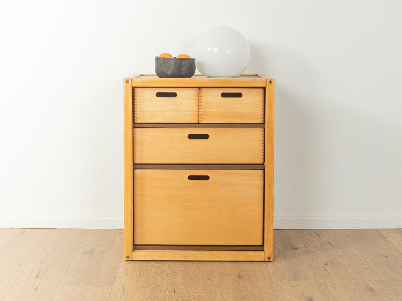 Flötotto chest of drawers
